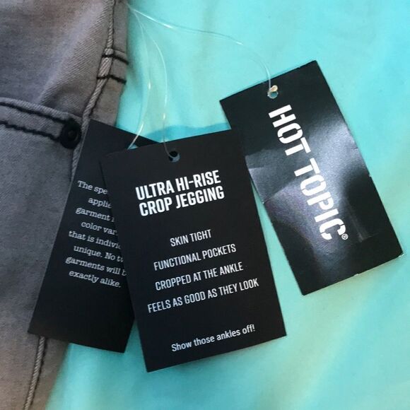 Ultra Hi-Rise Crop Jeggings Junior’s Size 3 & 7 - Picture 10 of 11